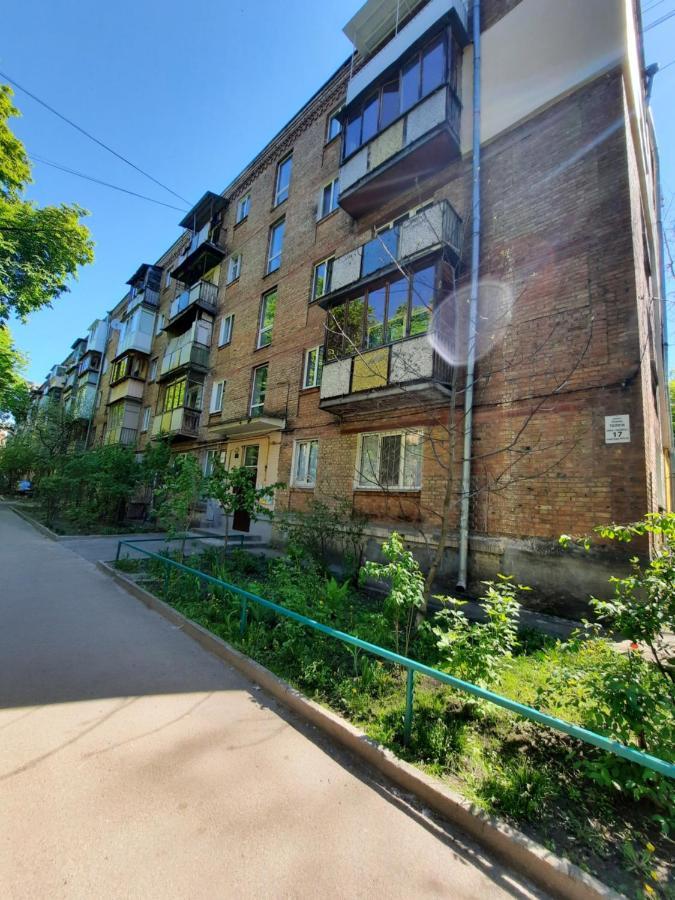 Посуточно Мини-Студия Метро Дорогожичи Киев エクステリア 写真